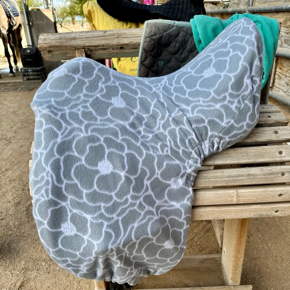 Gray floral saddle cover